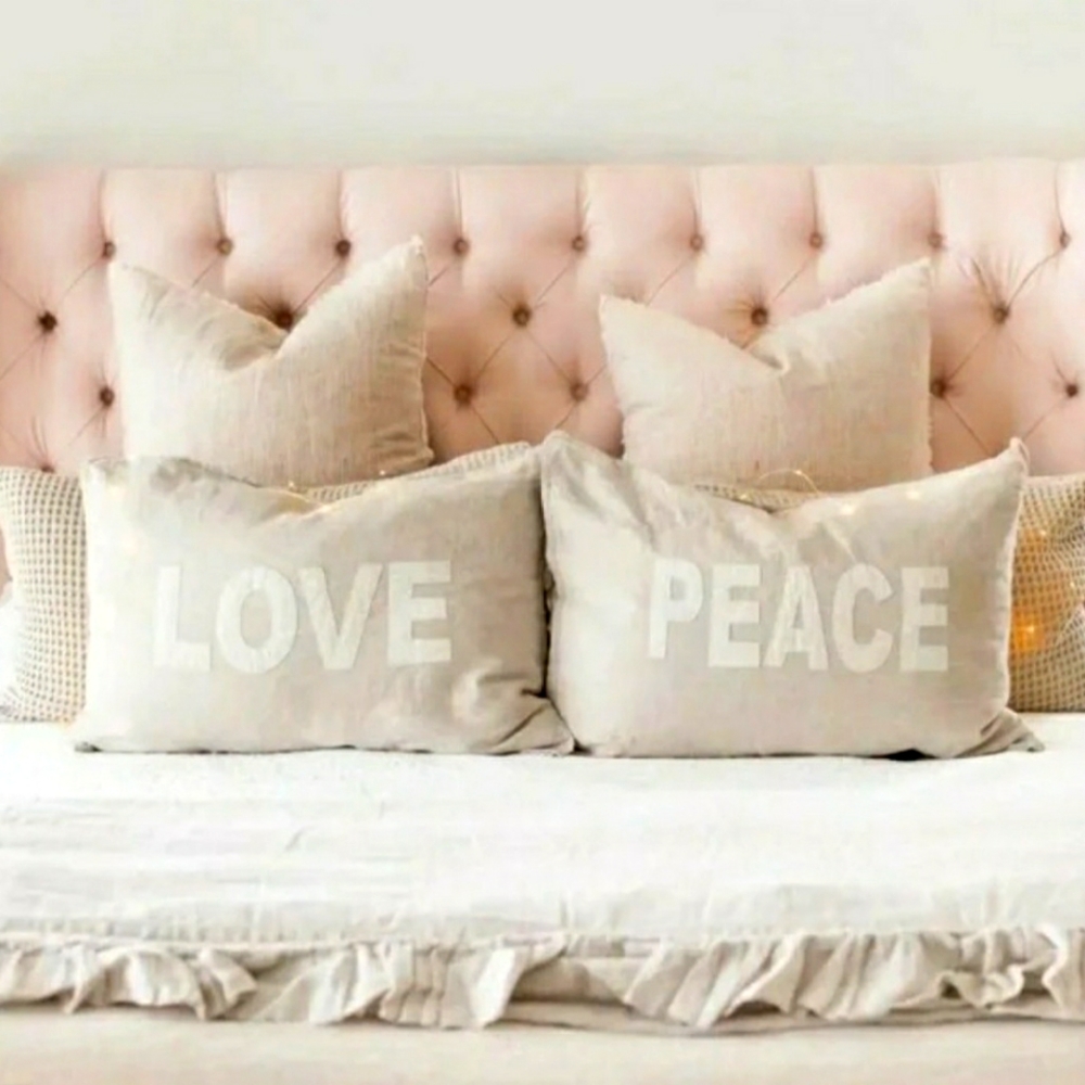 Jilly Box Pom Pom at Home Peace & Love Shams